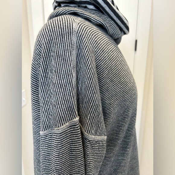 Gertie’s-Brands Reversible Cowl Neck All Cotton Tunic - Picture 9 of 10